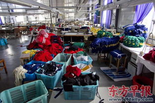 上海浦東一服裝廠被檢出 毒校服